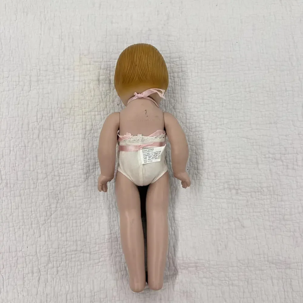 Vintage Daisy Kingdom 1997 DAISY DOLL Light Skin Vinyl 3075-32105 Blonde girl
